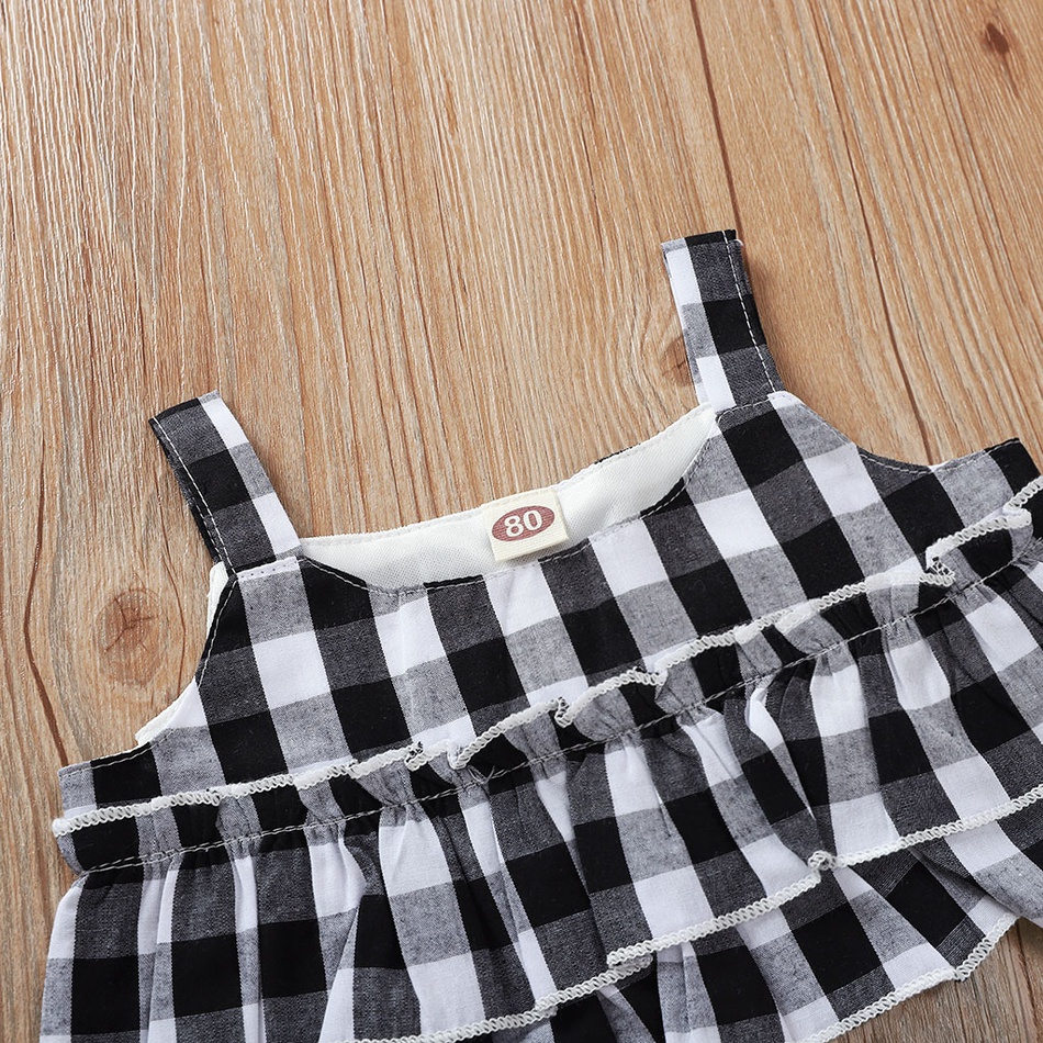 2-piece Baby Plaid Strappy Top and Daisy Decor Shorts Set